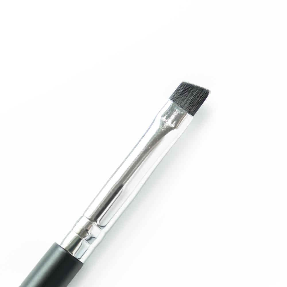 Pennello eyeliner ethos