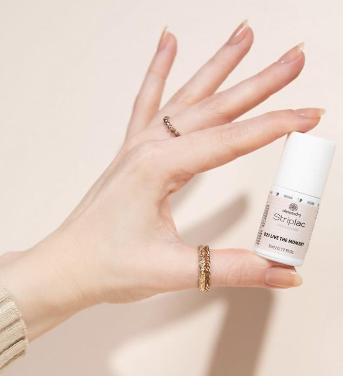 Striplac set live laugh love