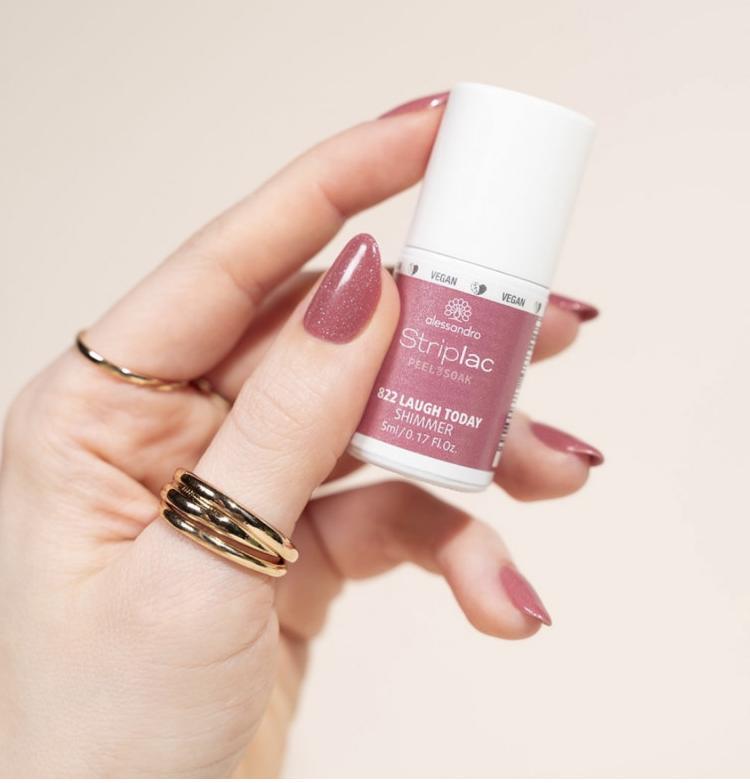 Striplac set live laugh love