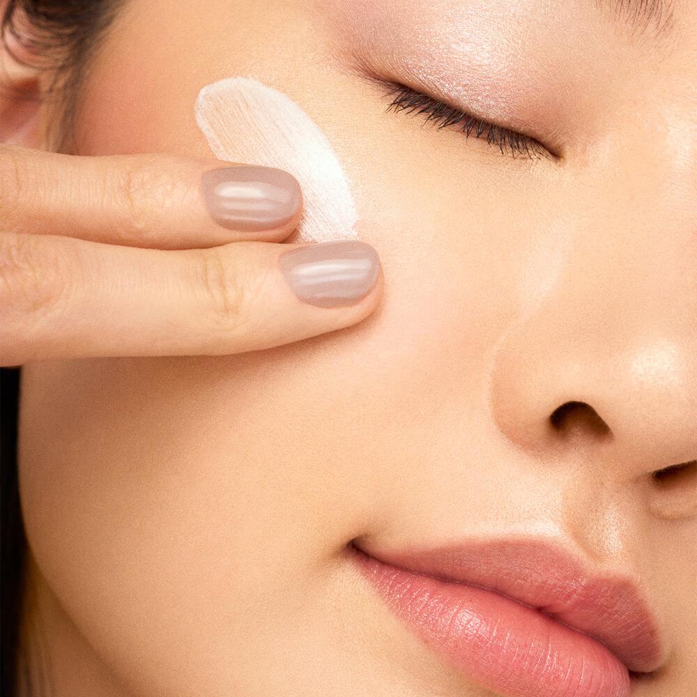 Zen routine face primer glowing effect