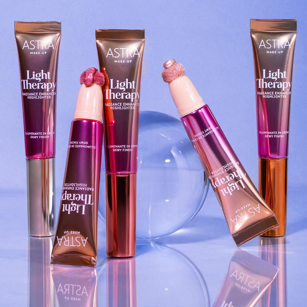 Light therapy radiance enhancer highlighter