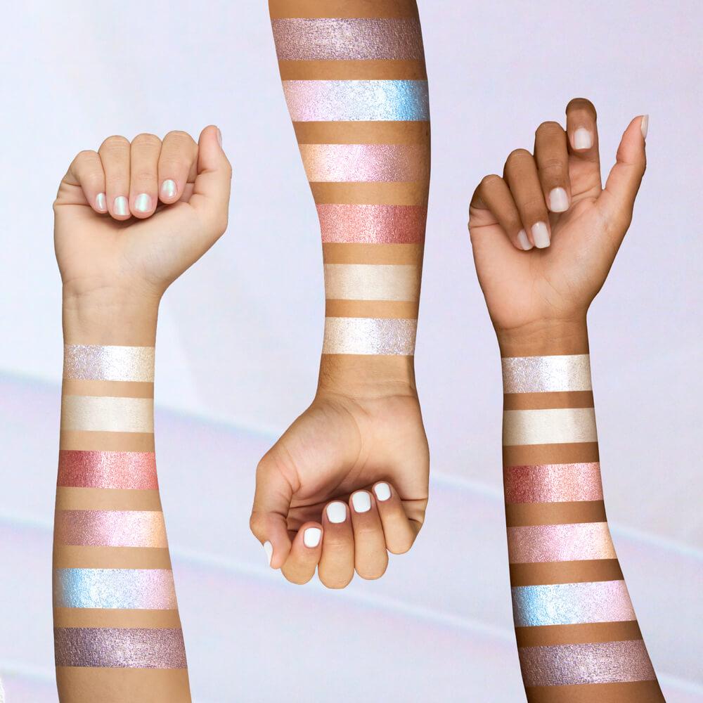 Chromo therapy liquid eyeshadow