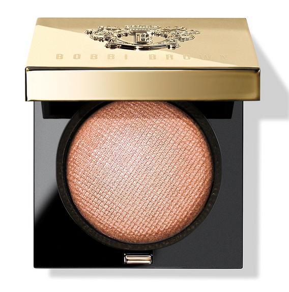 Luxe eye shadow