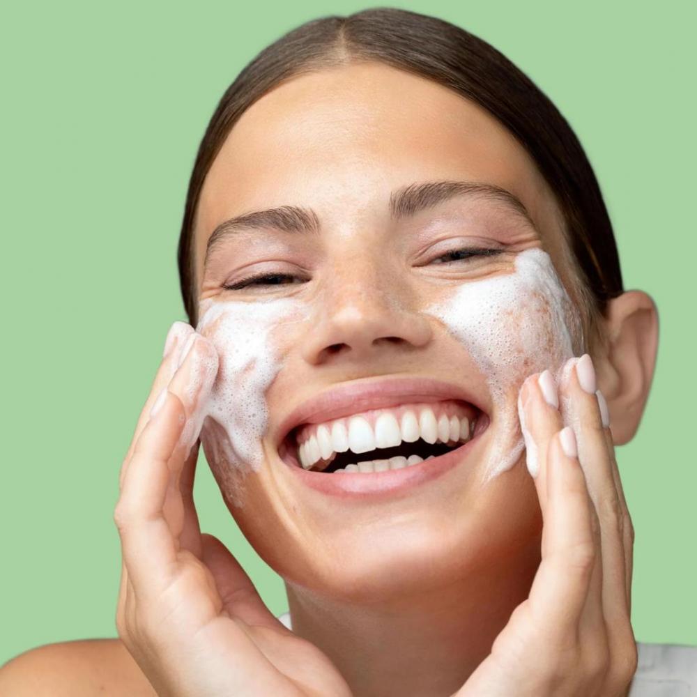 Crema mousse detergente