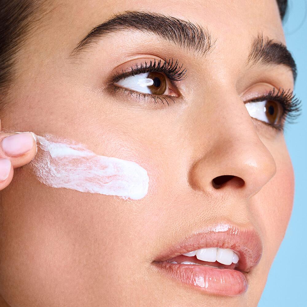 Latte detergente anti-età viso-occhi