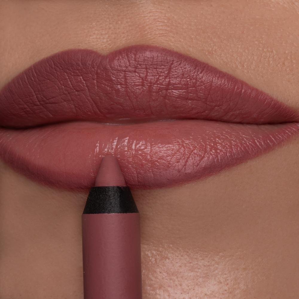 Stay on me lip liner