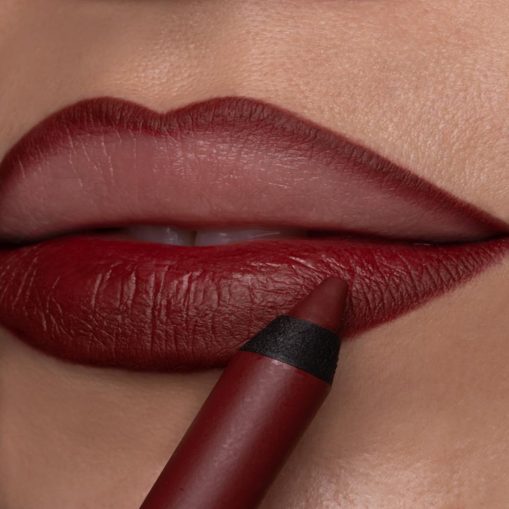 Stay on me lip liner