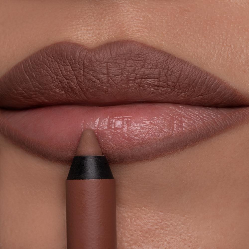 Stay on me lip liner