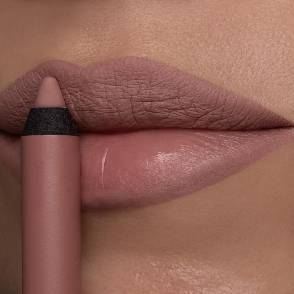 Stay on me lip liner