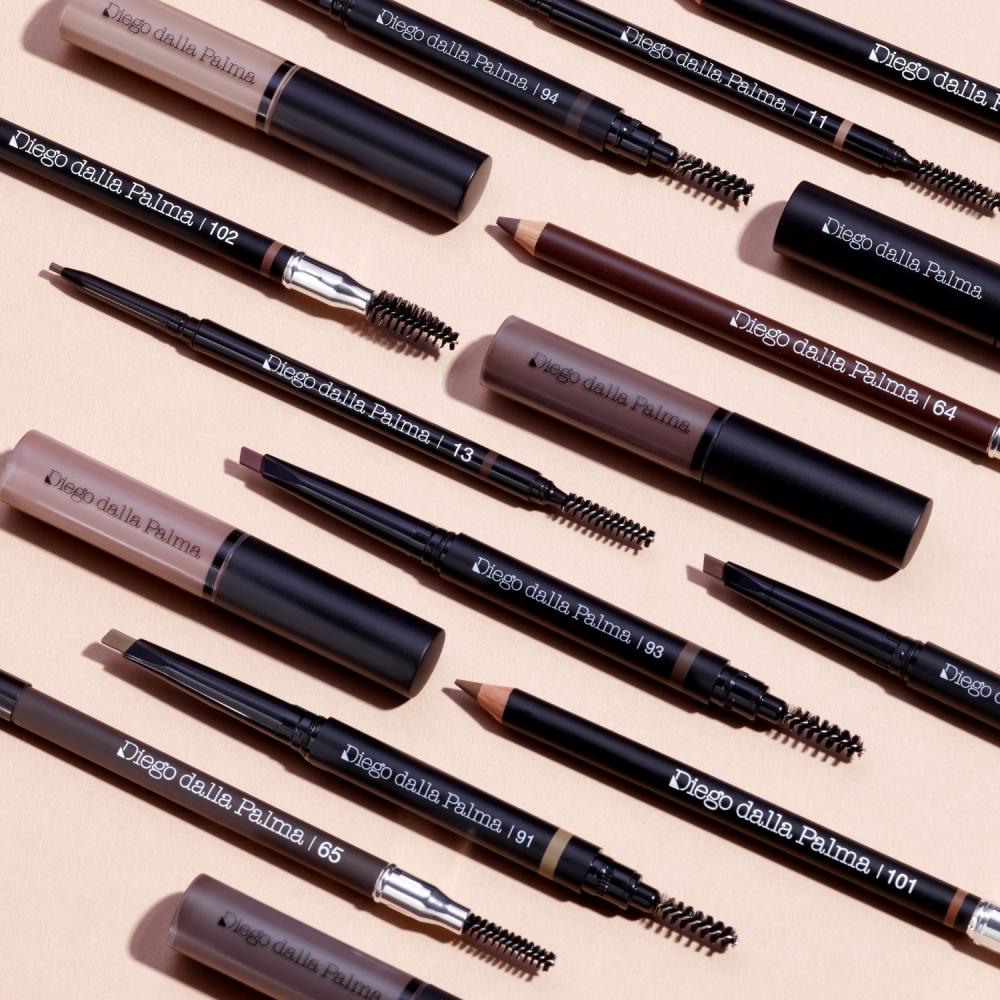 Matita cera per sopracciglia