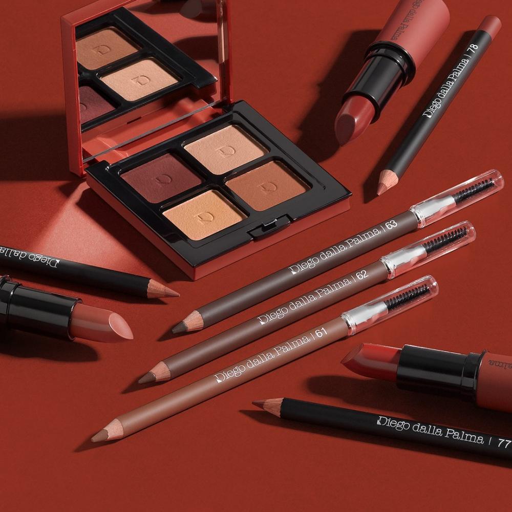 Collezione autunno/inverno 2021 matita in polvere per sopracciglia