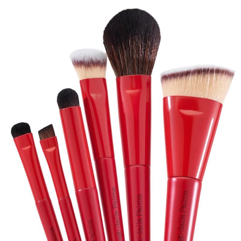 On the go brush set