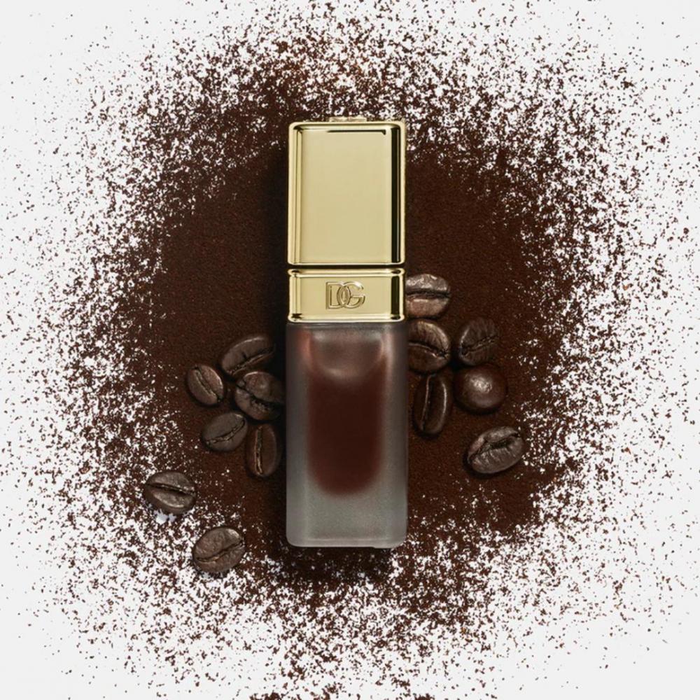 Oil lip plumper – coffee