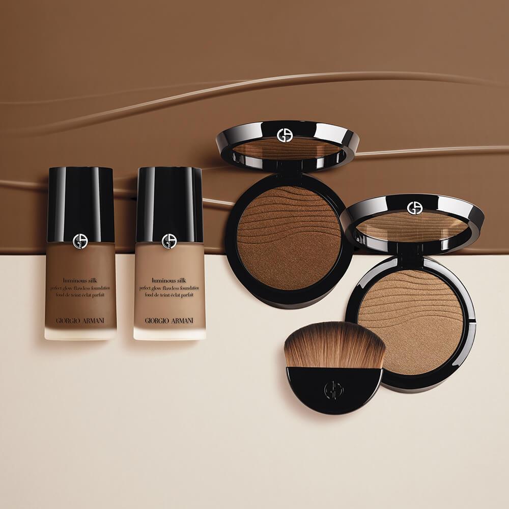 Luminous silk glow fusion powder