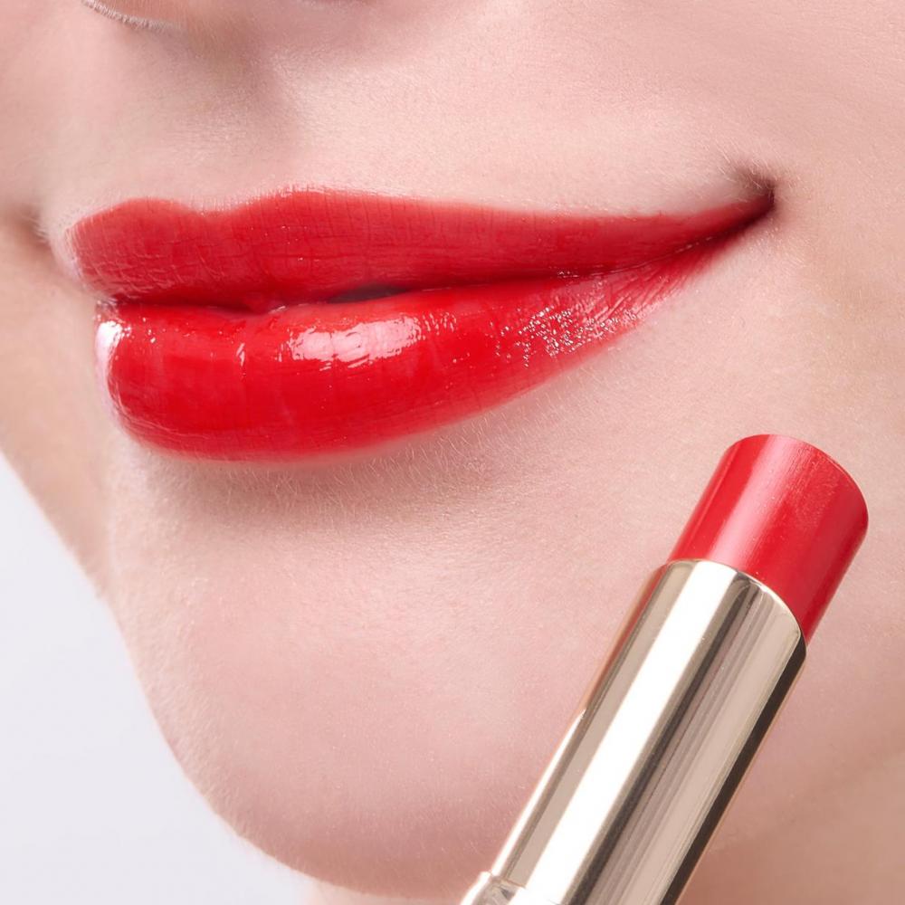 Moisture intense lipstick refill