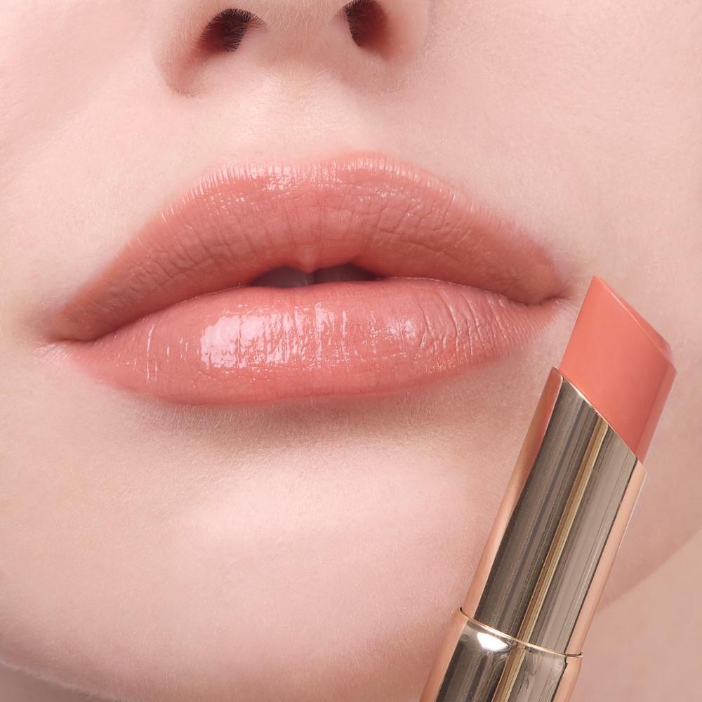 Moisture intense lipstick refill