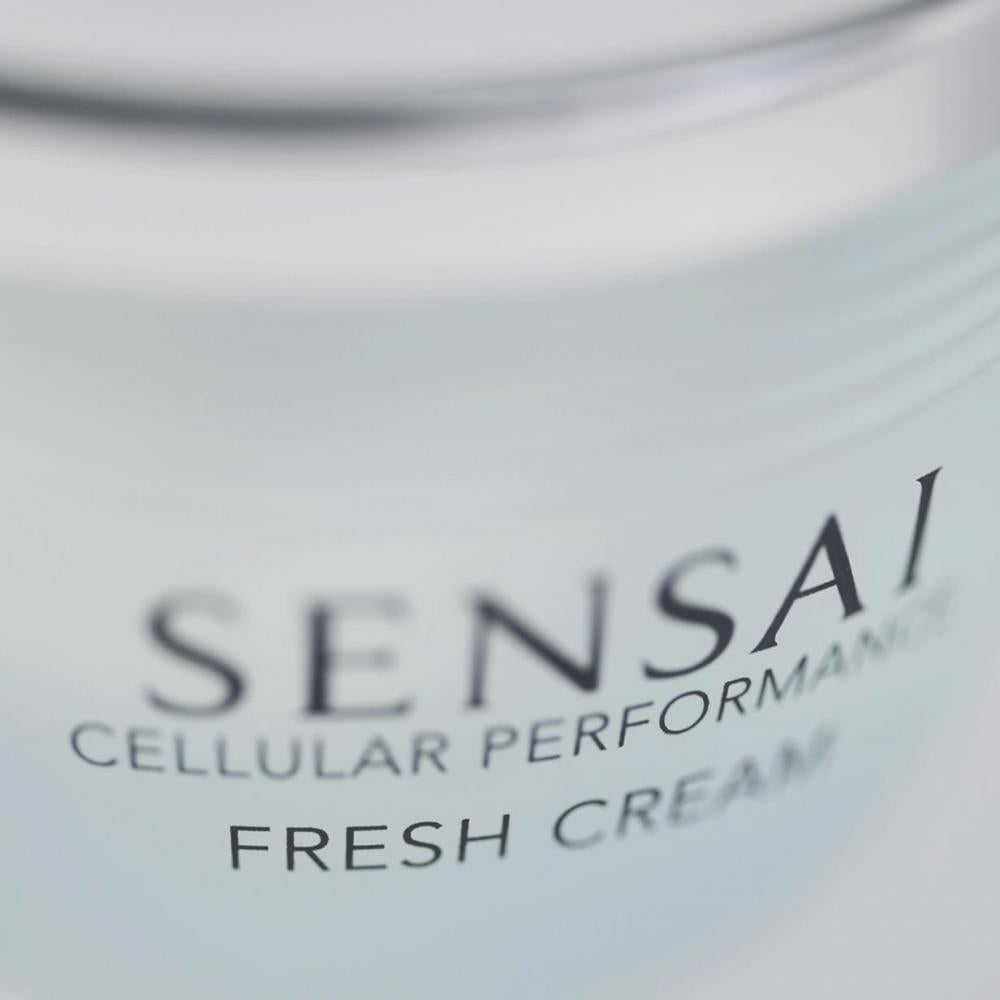 Cellular performance fresh cream