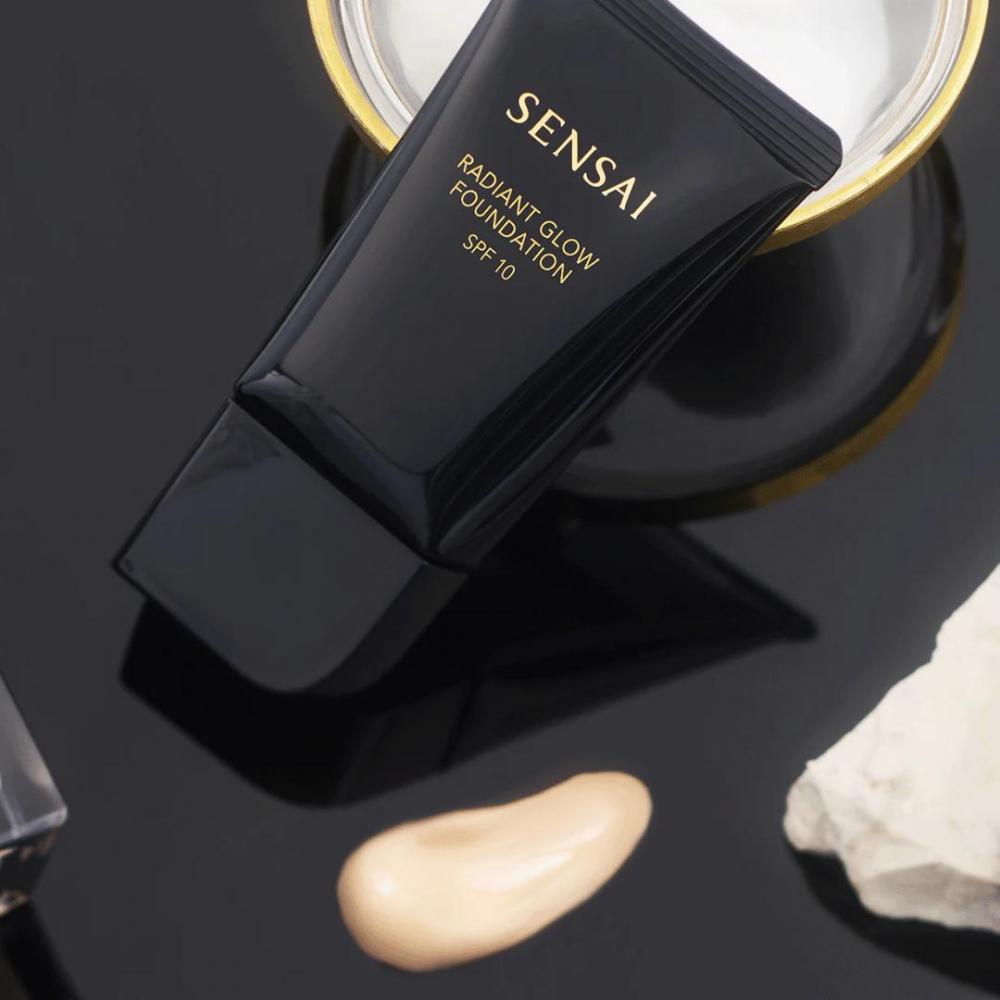 Radiant glow fondation spf10