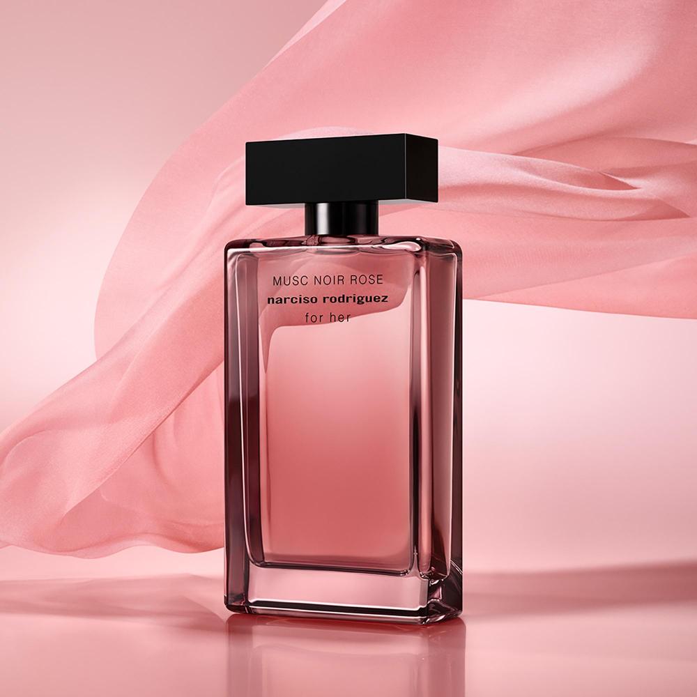 For her musc noir rose eau de parfum