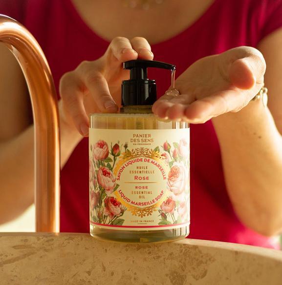 Sapone liquido di marsiglia rosa ammaliante