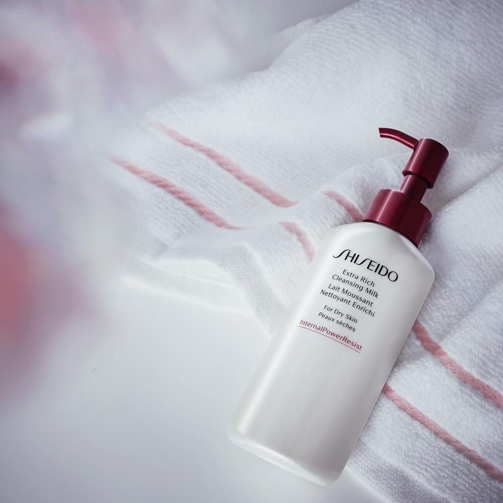 Extra rich cleansing milk