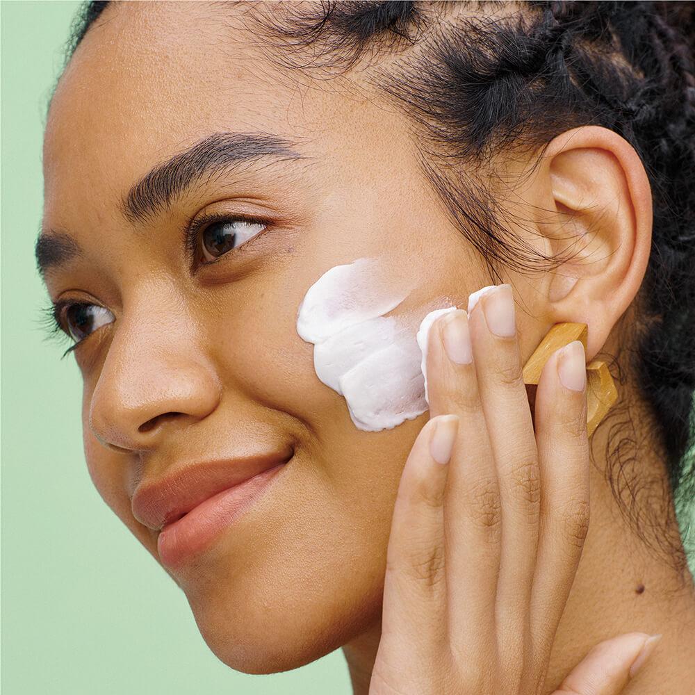 Waso shikulime color control oil-free moisturizer spf30