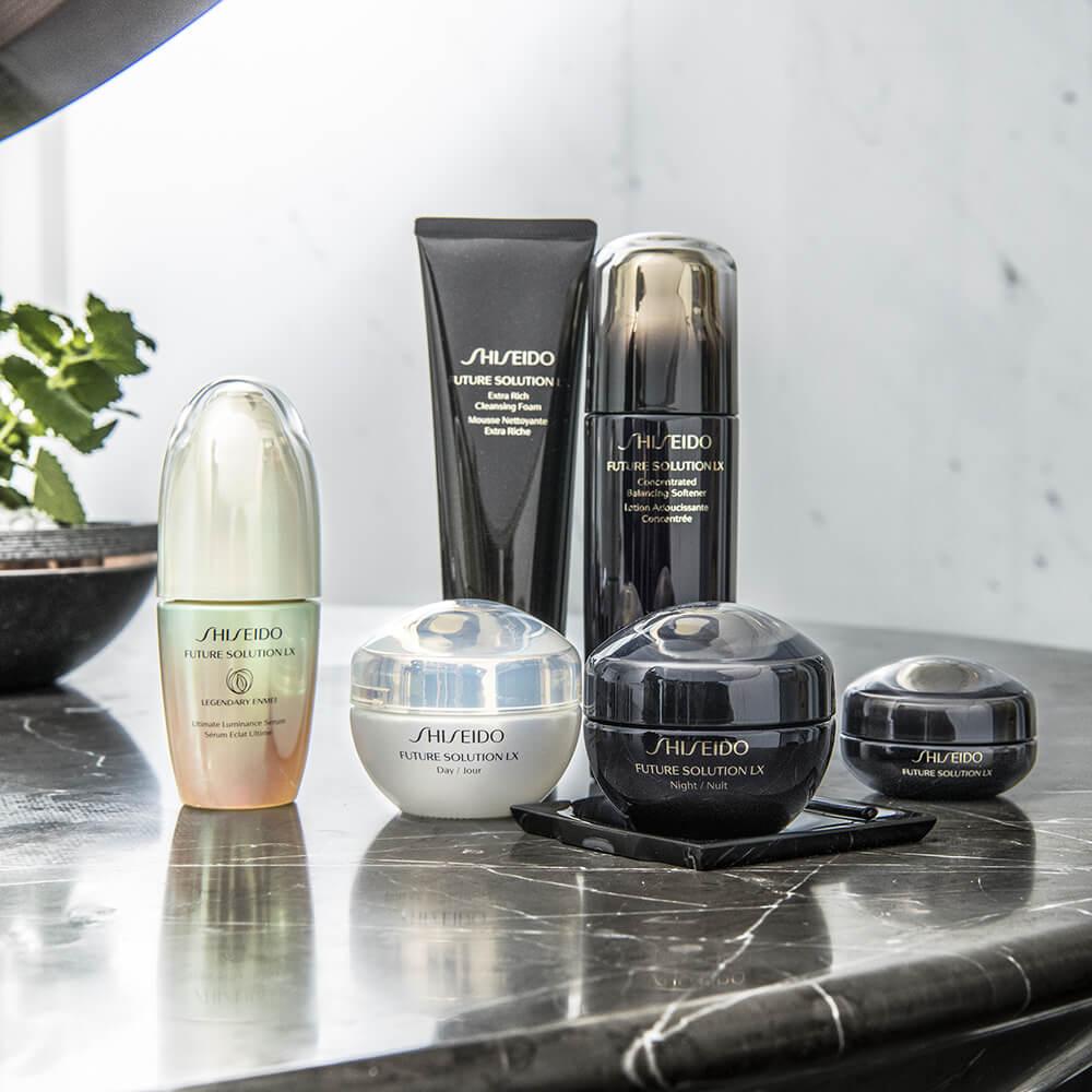Future solution lx legendary enmei ultimate luminance serum