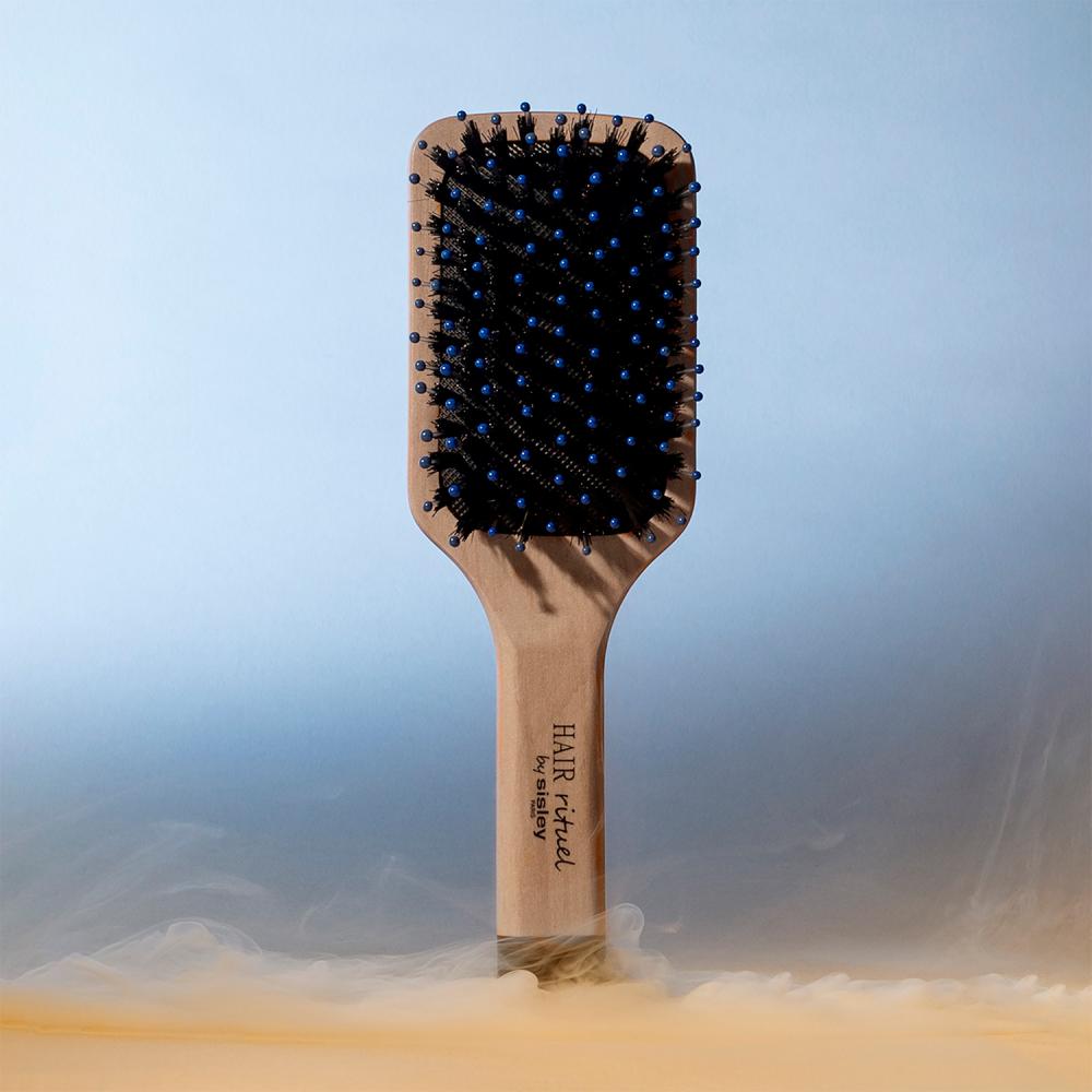 La brosse de poche brillance et douceur