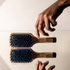 La brosse de poche brillance et douceur
