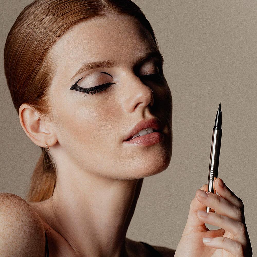 Ligne noire eyeliner eyeliner