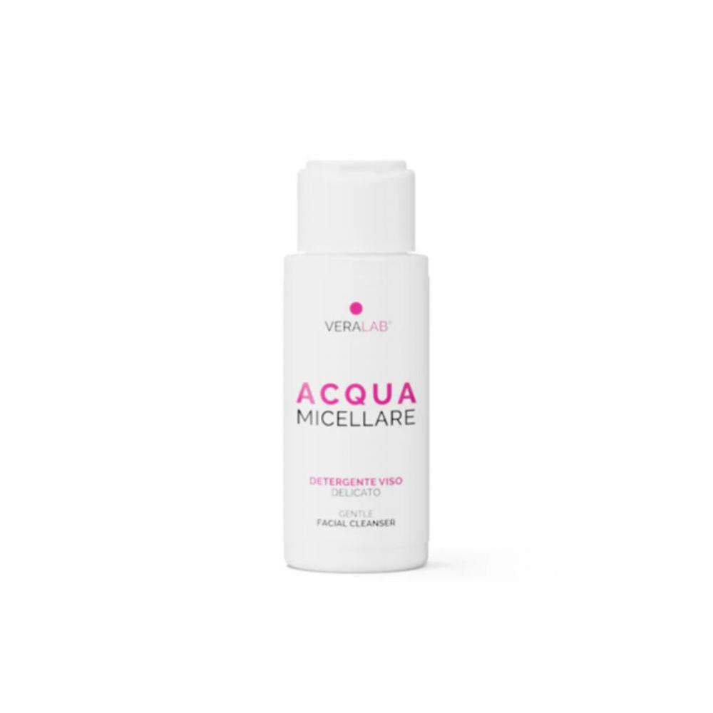 Acqua micellare soluzione viso detergente e struccante
