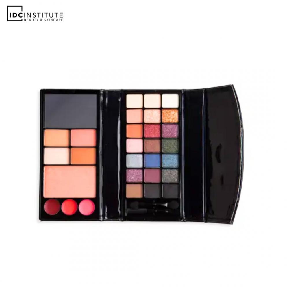 Magic studio black crystals wallet